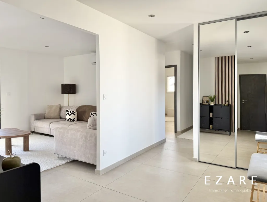 Elutuba - Contemporary Flat-Plan House with Pool near Dijon