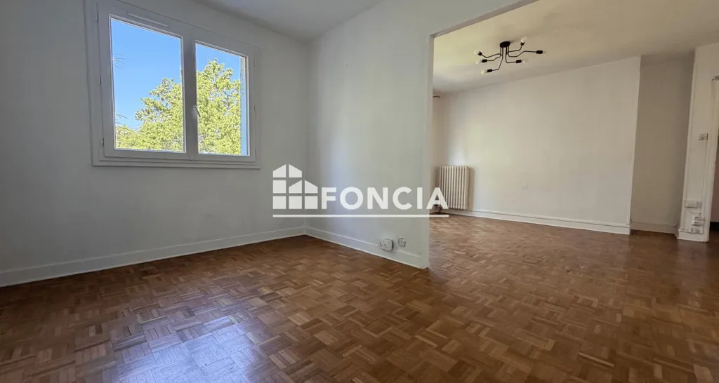 Toad - T3/T4 Apartment with Park View in Le Martinet