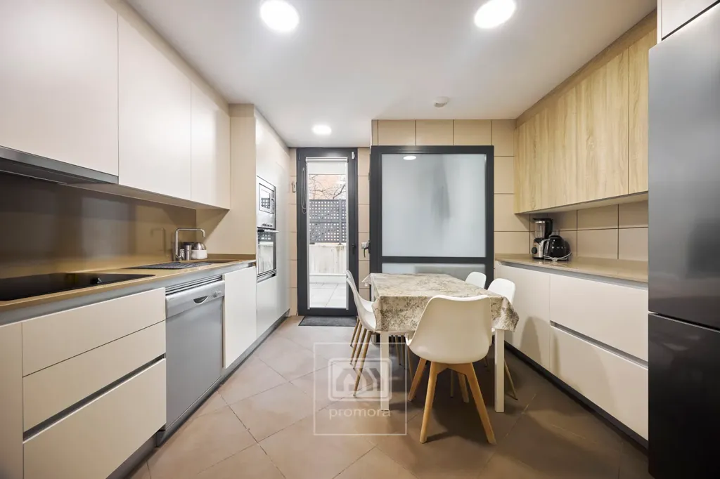 Cuisine - Luxury Apartment with Two Terraces in Montecarmelo