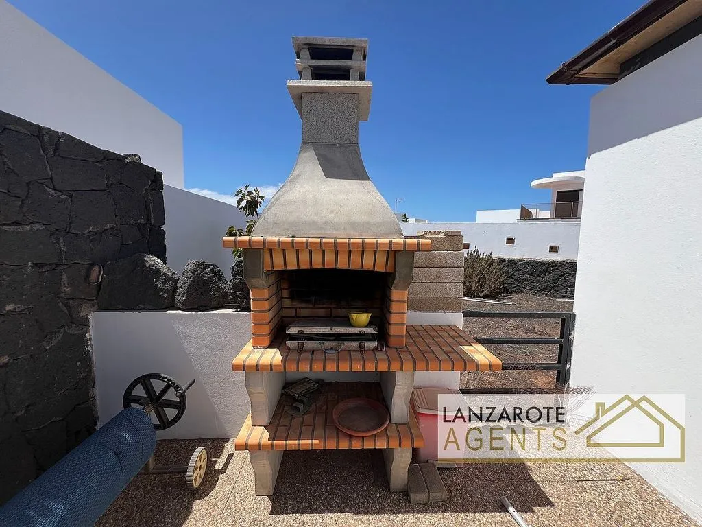 Terrass - Independent Villa with Pool in Playa Blanca