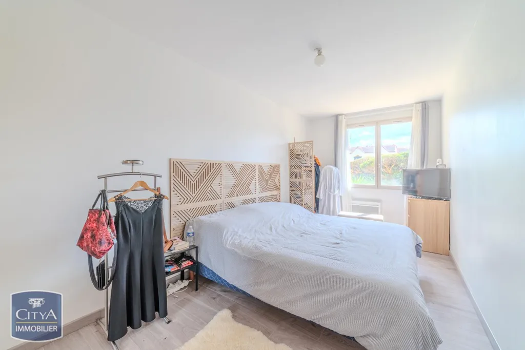 Magamistoad - Fully Renovated Flat with Parking in Roanne Centre