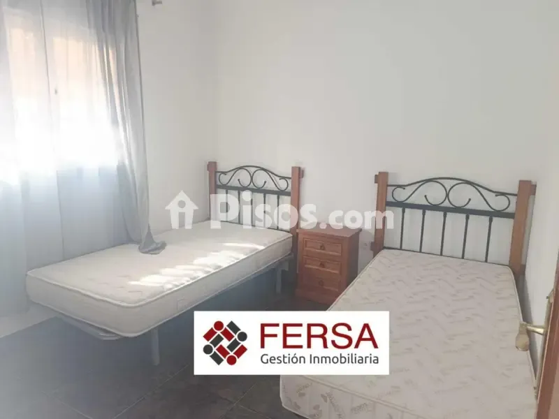 Bedrooms - Ample Chalet with Pool on Carretera de Sanlúcar-Sudamérica