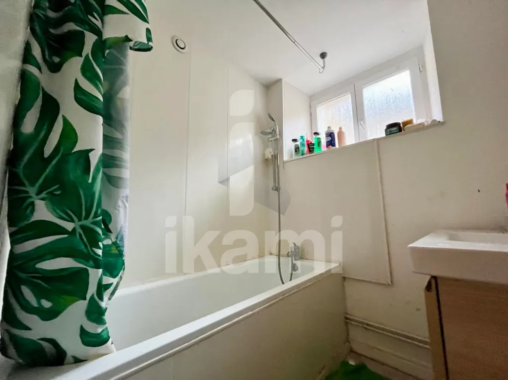 Salles de bain - Appartement T4 Meublé au Centre de Voiron