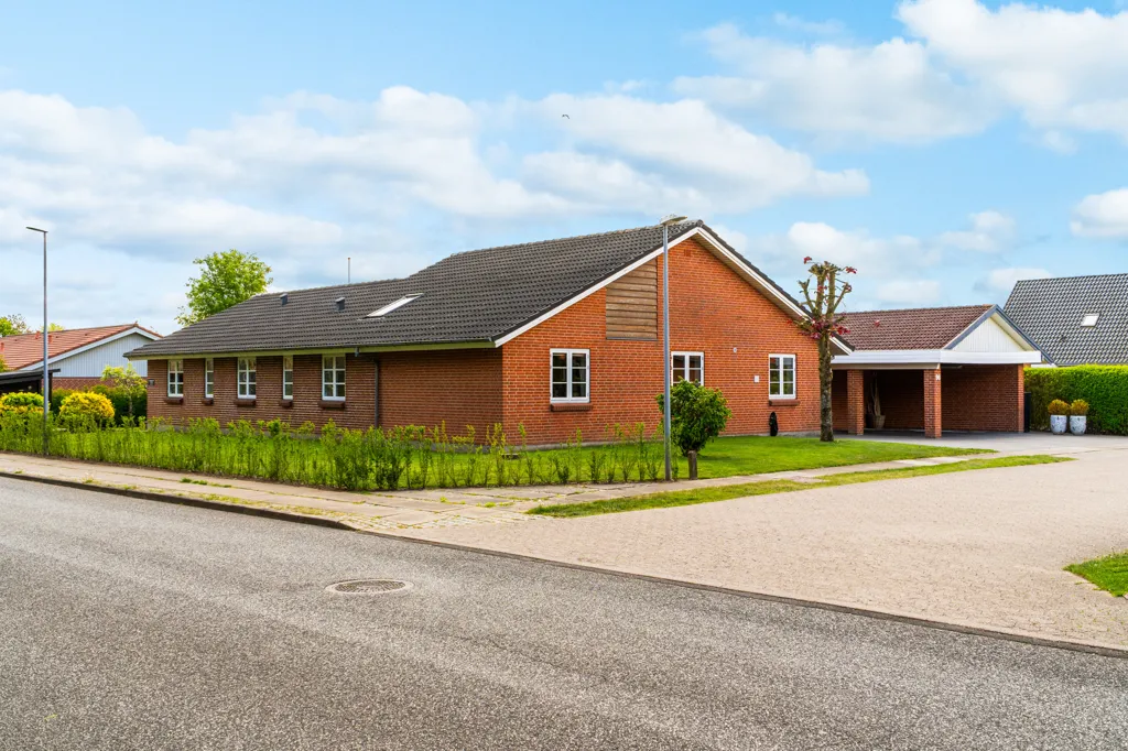 Välivaade - Indflytningsklar Villa with Garden in Hedensted
