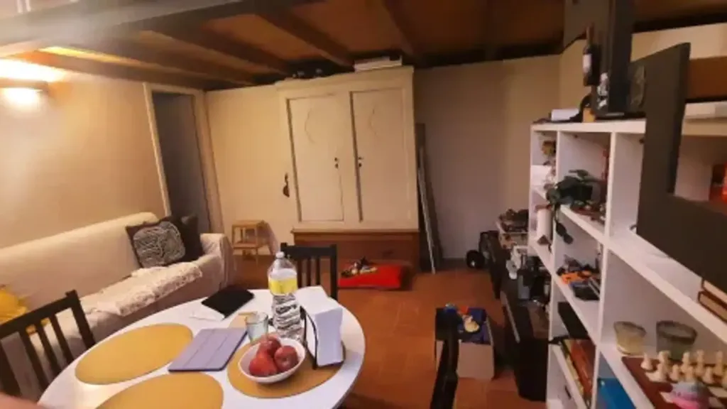 Elutuba - Rented Duplex in Historic Building, Piacenza