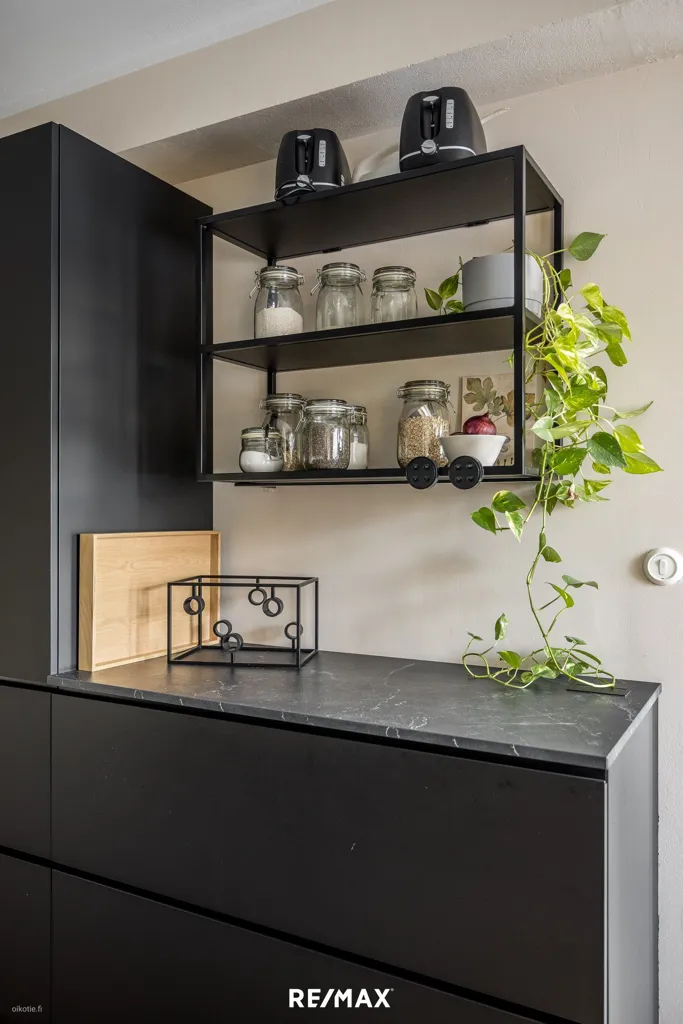 Cuisine - Modernised Flat with South-Facing Balcony in Etelä-Haaga