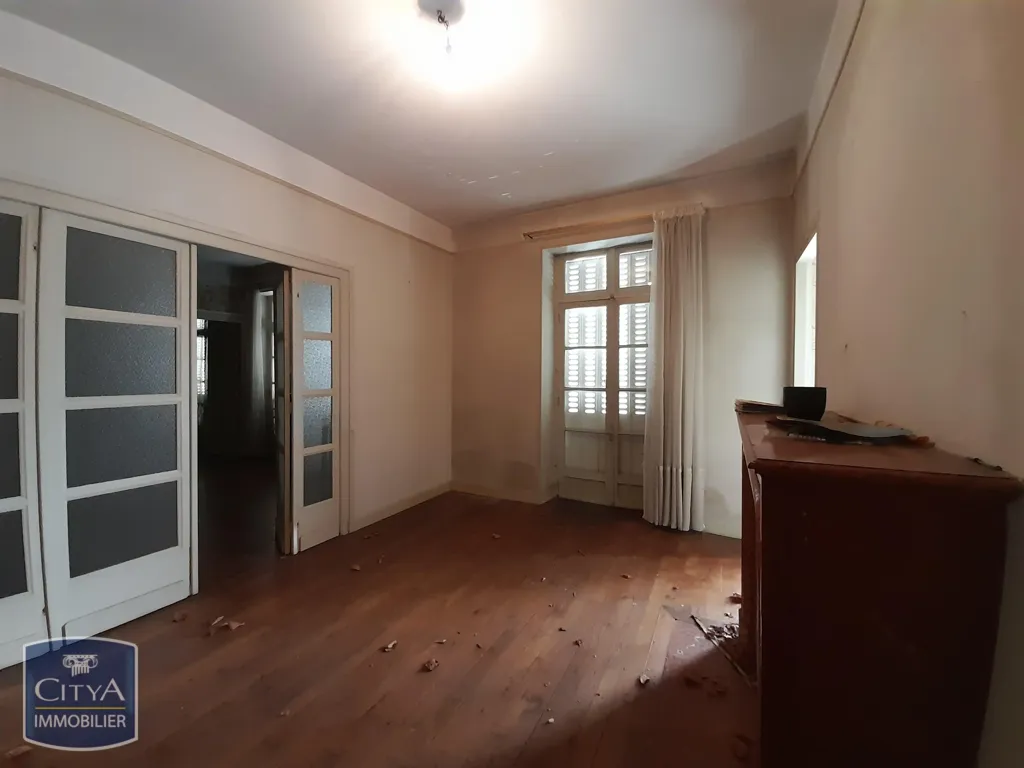 Toad - Spacious Apartment with Balcony in Le Creusot