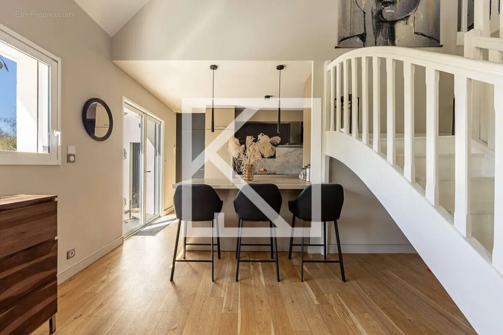 Söögituba - Luxury House with Large Terrace in Le Mans