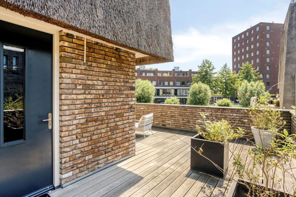 Terrasse - Semi-Detached House with Panoramic Views in Leiderdorp