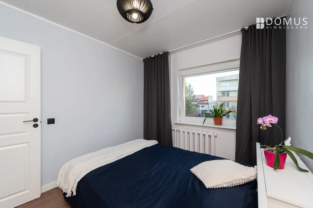 Bedrooms - Apartment with Open Plan Kitchen in Peetri, Rae