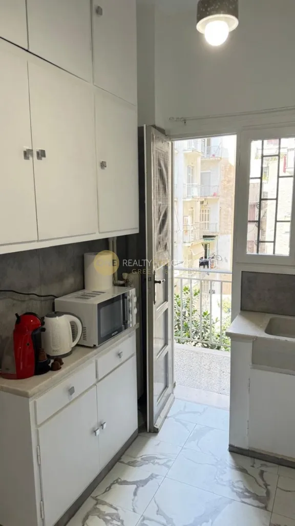 Köök - Furnished Apartment with Balcony in Kypseli