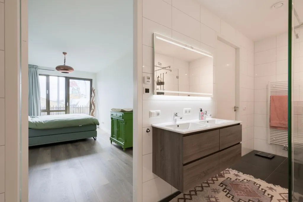 Salles de bain - Luxury Waterfront Apartment in Doetinchem