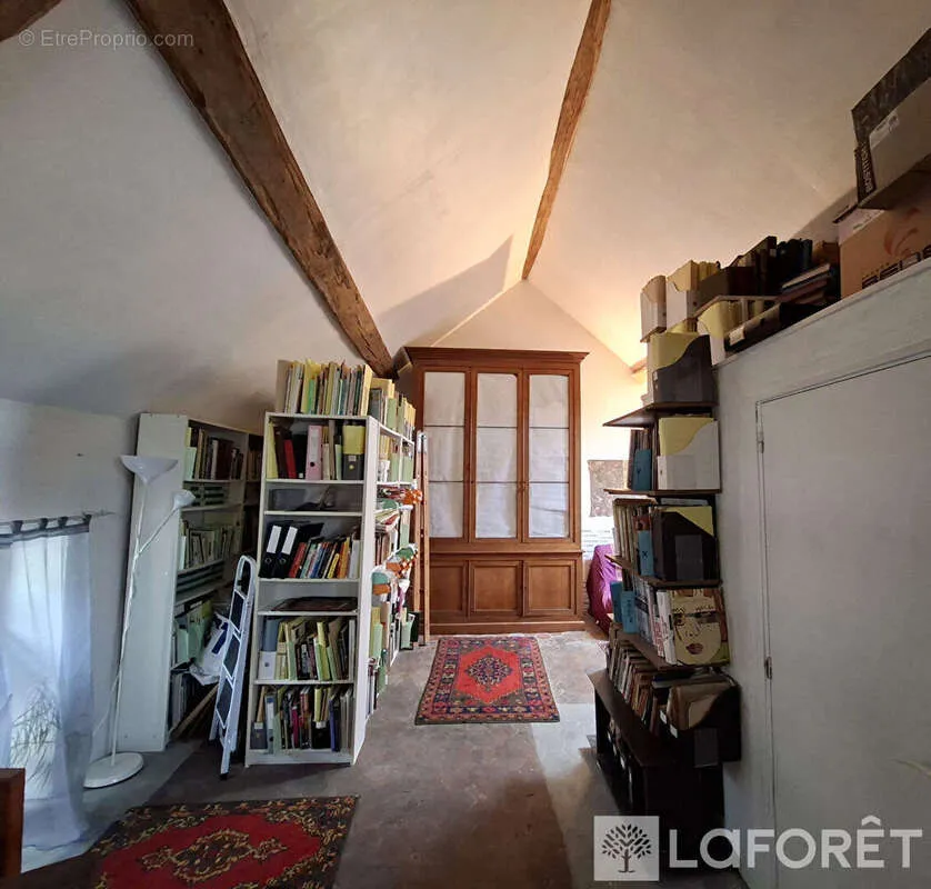 Pièces - Maison de Caractère avec Studio Indépendant à Avon