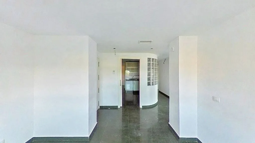 hallway_entrance