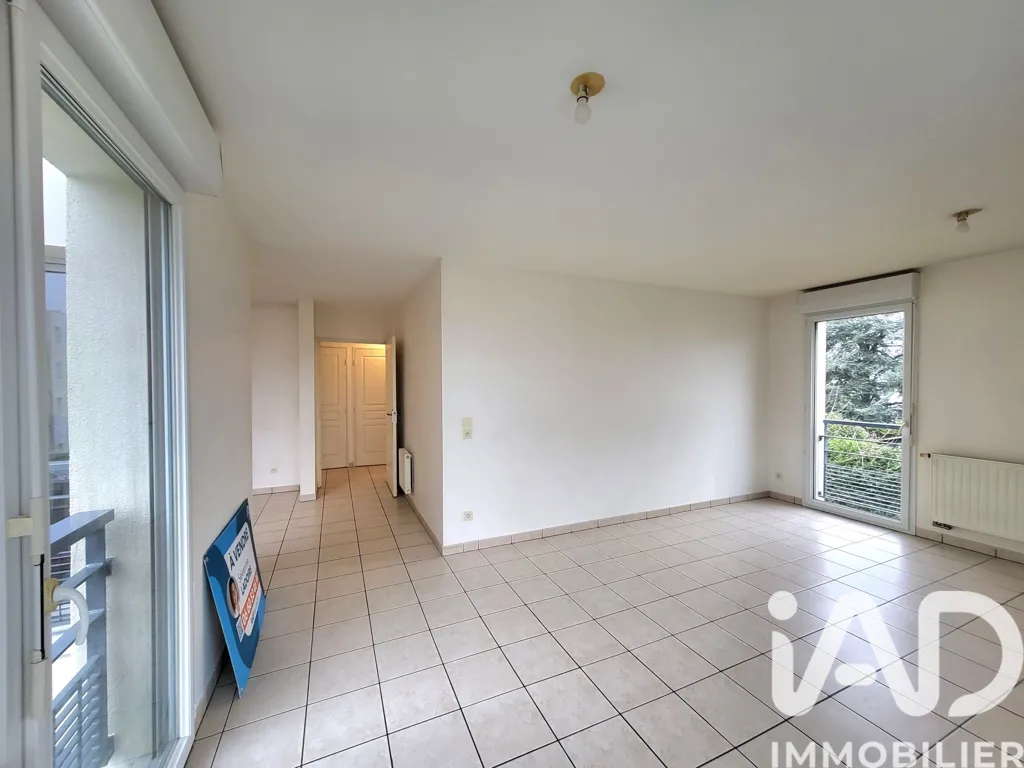 Elutuba - Bright Apartment with Terrace in Tours