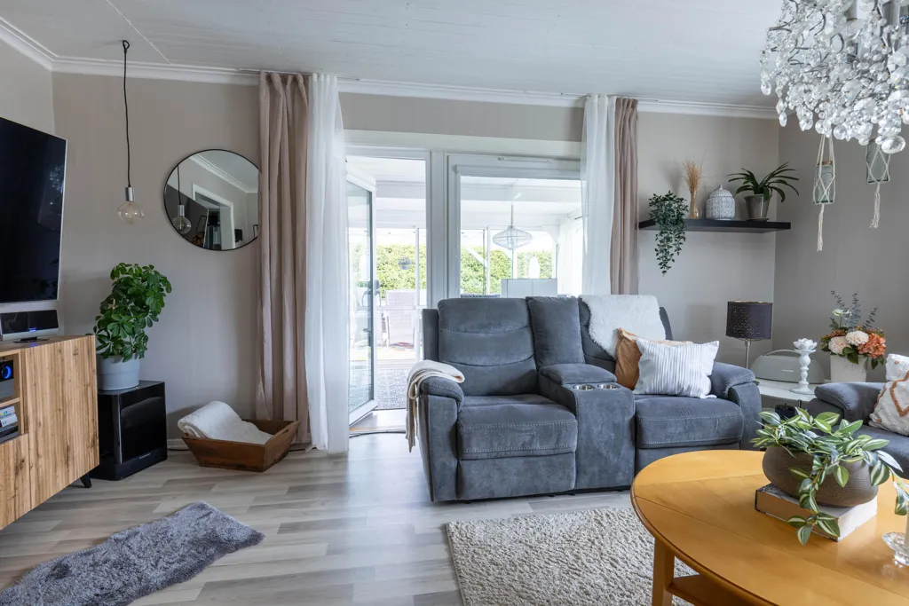 Séjour - Corner Villa with Water View in Alfta