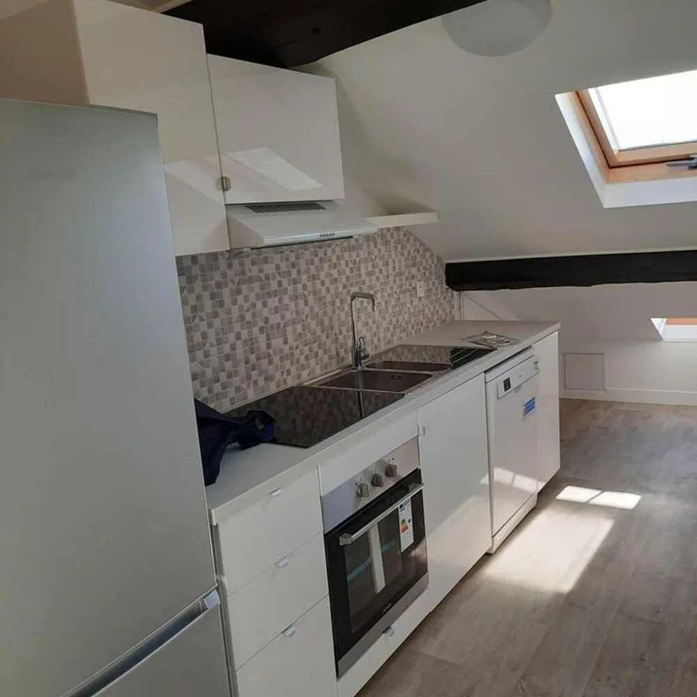 Cucina - 3-Bedroom Apartment, Top Floor, Versailles