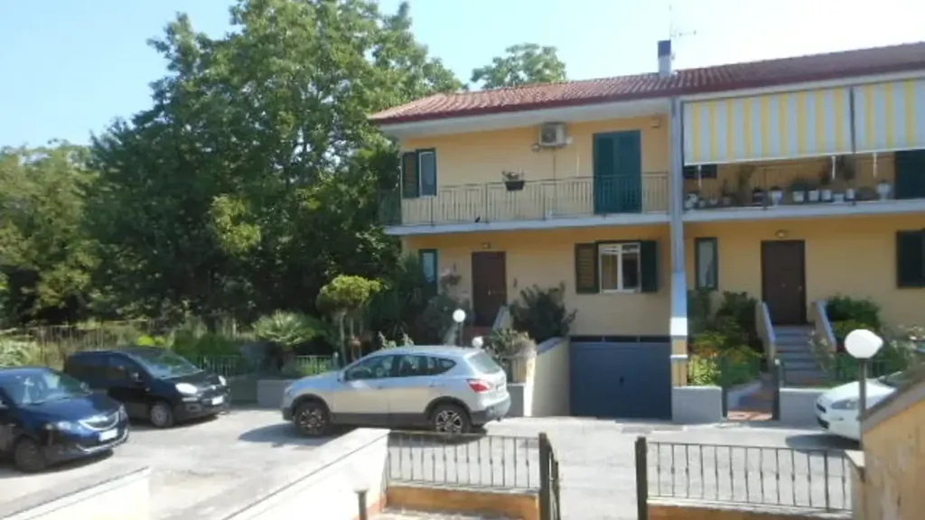 Extérieur - Semi-detached Villa in Private Park, Taverna Zarone