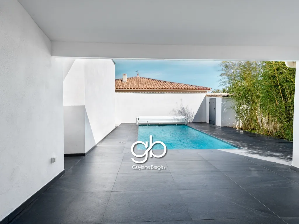 Piscine - Villa Contemporaine avec Piscine et Dépendance à Pérols