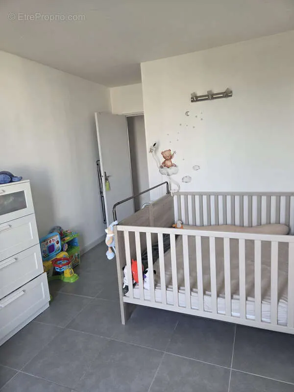 Magamistoad - T3 with Balcony and Loggia in Marignane