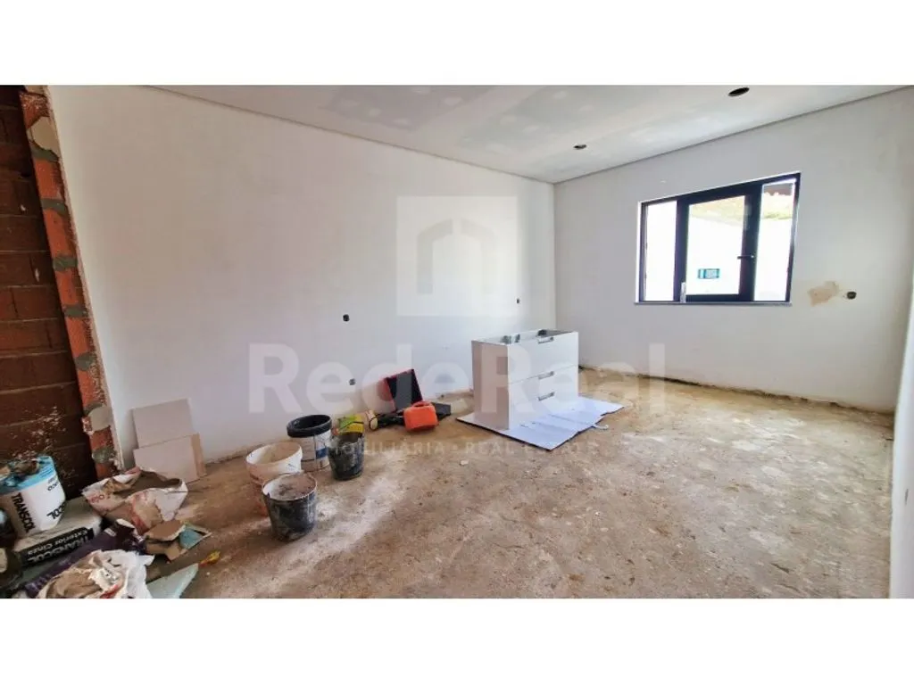 Toad - Luxury Semi-Detached House with Solar Panels in Algoz