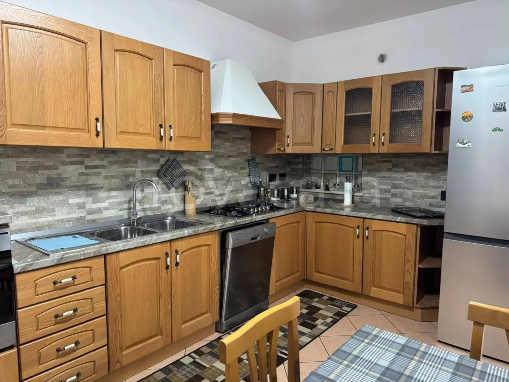 Cucina - Modernised 2-Bed Flat with Solar Panels in Sabaudia