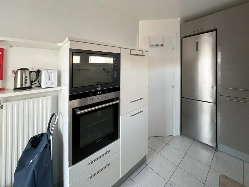 Cucina - Duplex with South-East View in Nanterre