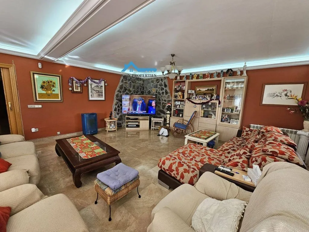 Elutuba - Luxury Villa with Pool in Colonia Escandinavia