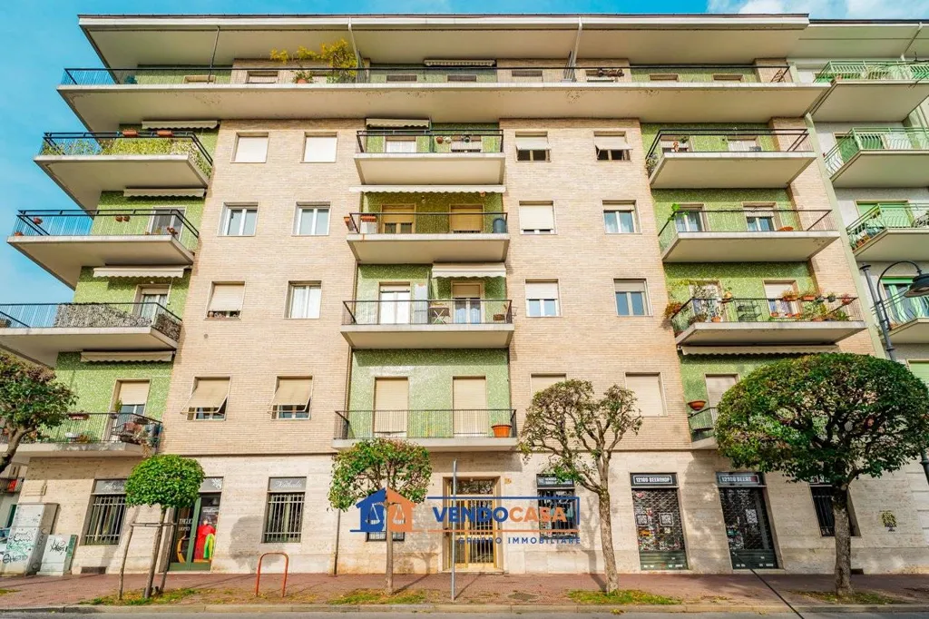 Välivaade - Rustic 2-Bedroom Apartment in Cuneo Centre