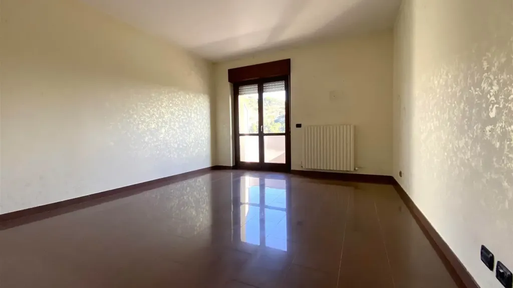 Pièces - Apartment with Balconies in Catanzaro