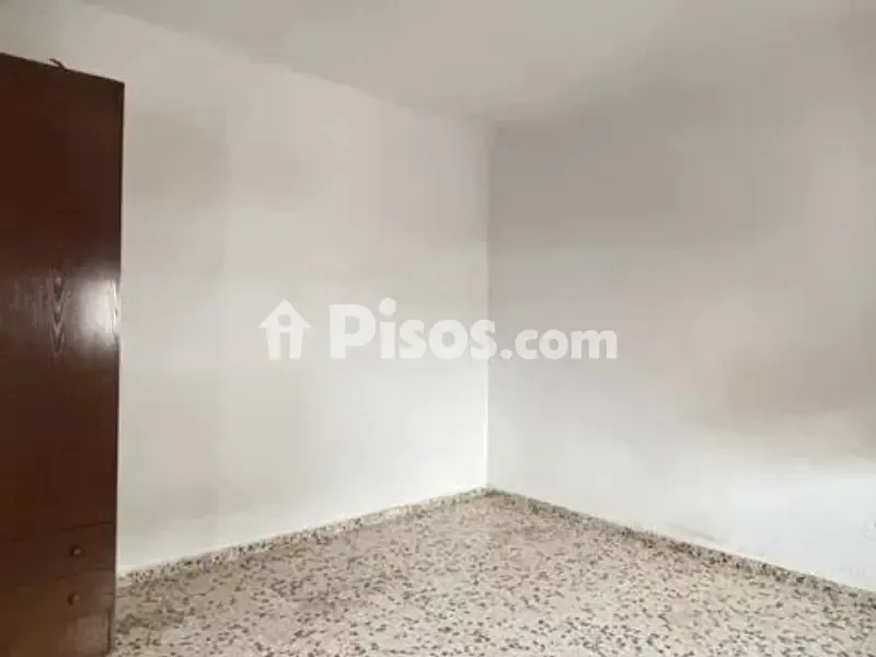 Pièces - Señorial Adosada with Patio in Íllora