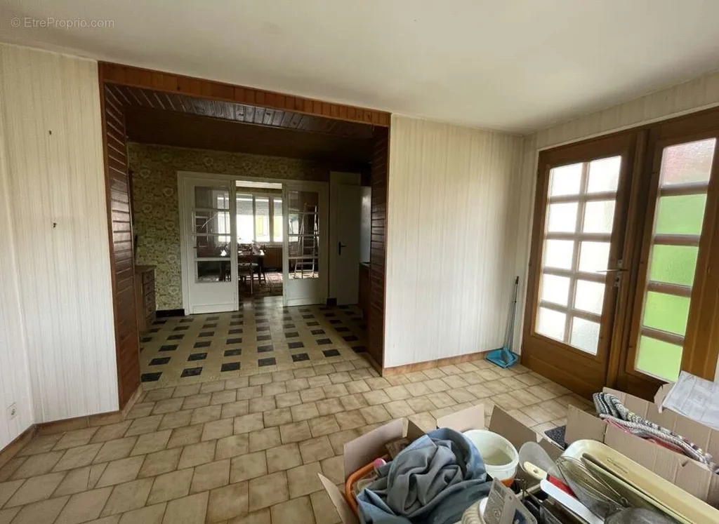 Söögituba - Semi-Detached House with Garden in Guise