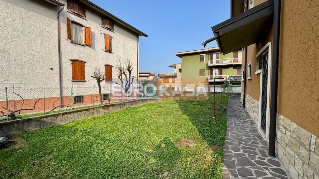 Jardin - Villa with Garden in Osio Sopra