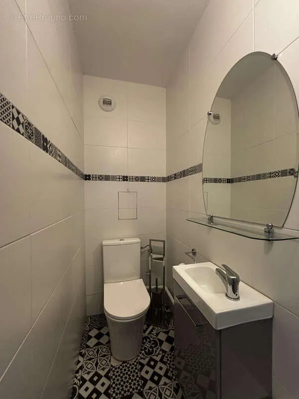 Salles de bain - Appartement Refait à Neuf avec Balcons au Centre-Sud d'Aulnay-sous-Bois