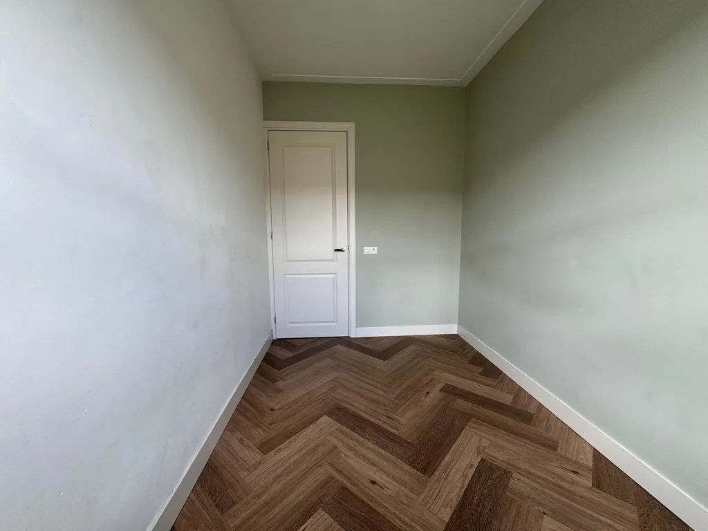 Entrée - High-Quality Renovated Apartment in Stadionbuurt