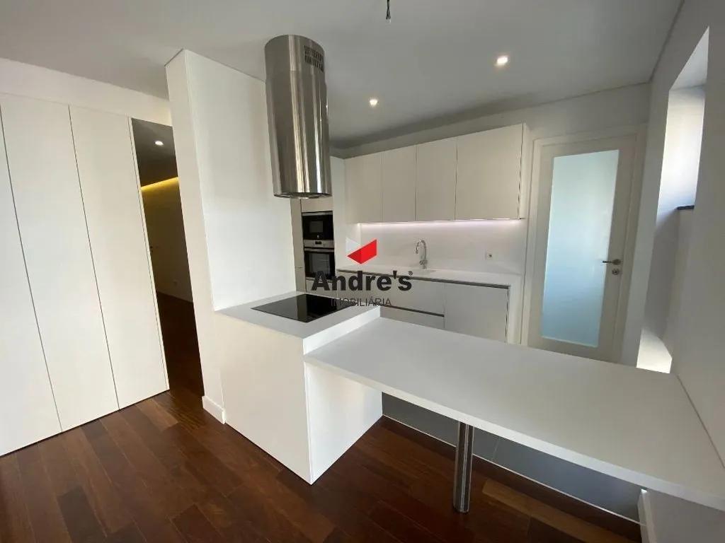 Köök - Remodelled Flat with Elevator in Boavista, Porto