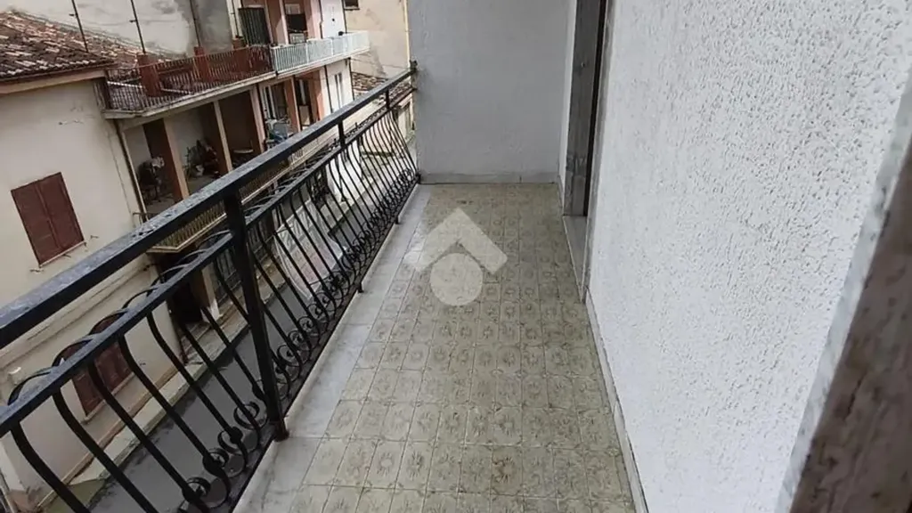 Balcon - Spacious Apartment with Lift in Castrovillari