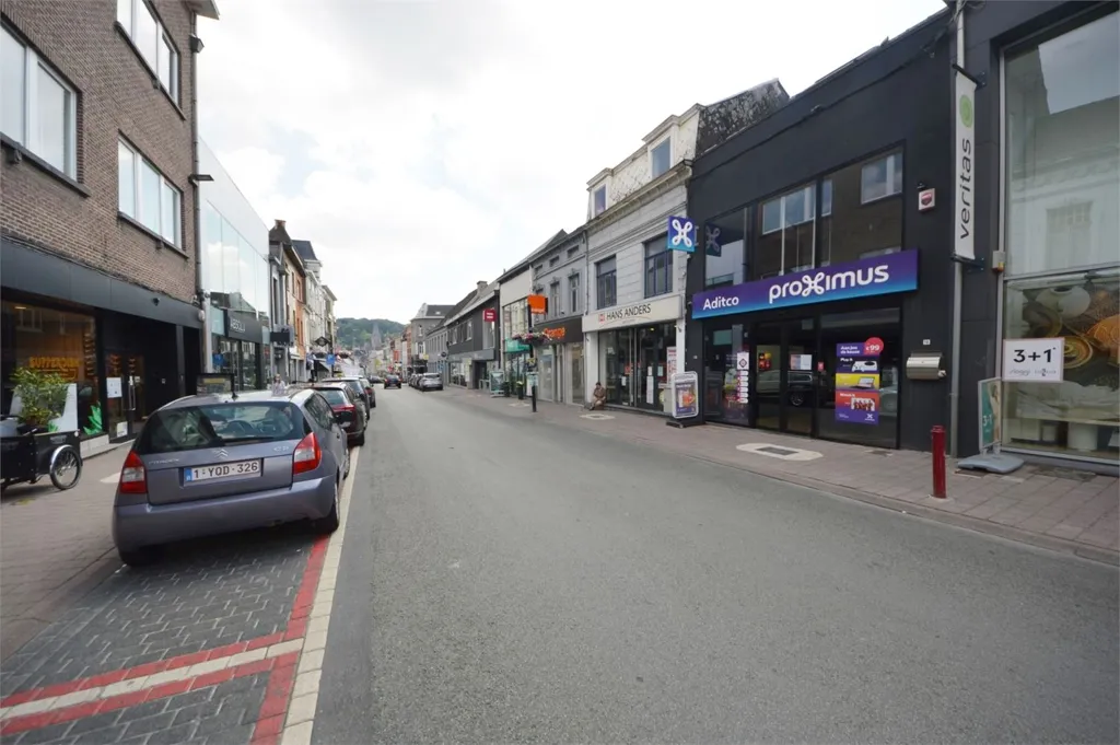 Exterior - Commercial Unit with High Visibility in Geraardsbergen