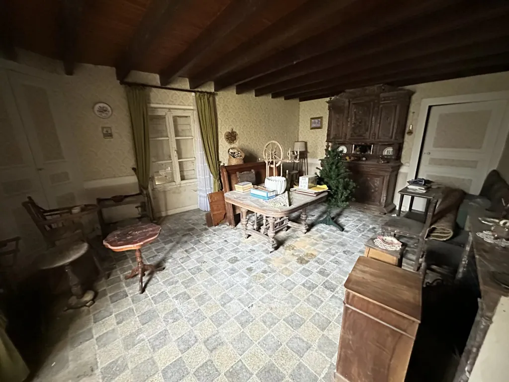 Salle à manger - Maison Bourgeoise avec Dépendances et Gros Potentiel à Thouars