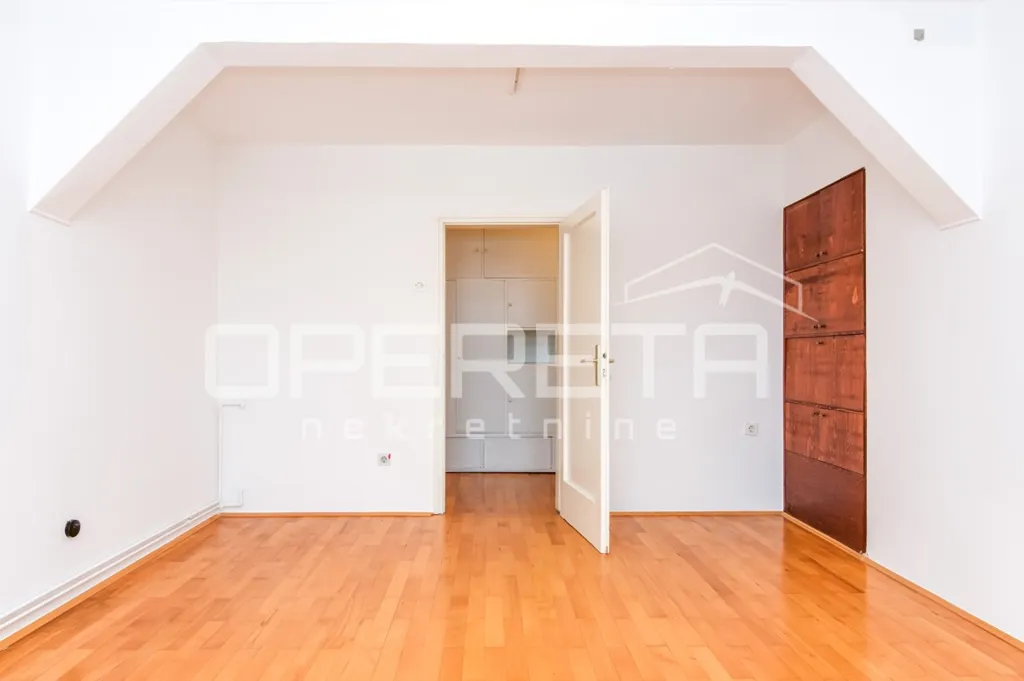 Toad - Apartment with Elevator in Central Zagreb