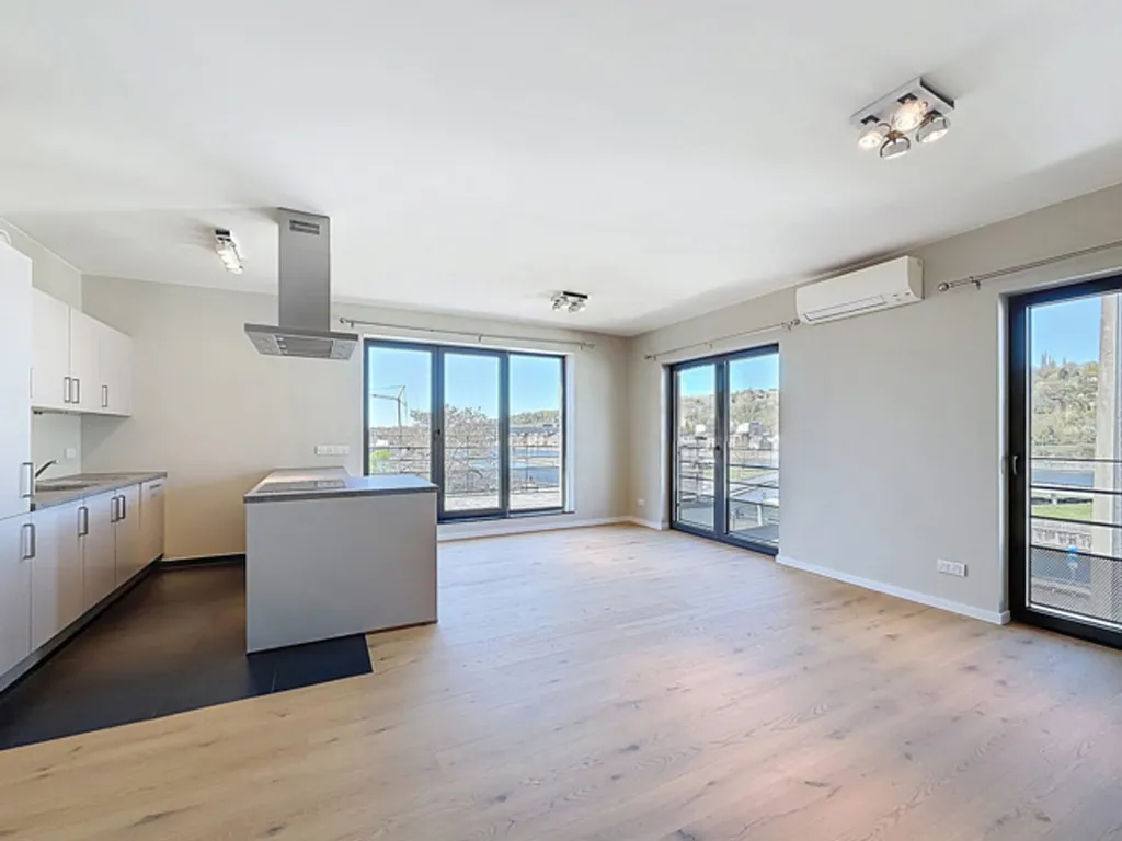 Cuisine - Appartement avec terrasse vue Meuse à Jambes