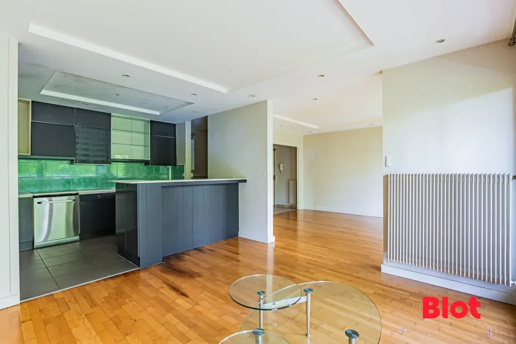 Séjour - Appartement avec Terrasse et Vue sur Erdre à Nantes