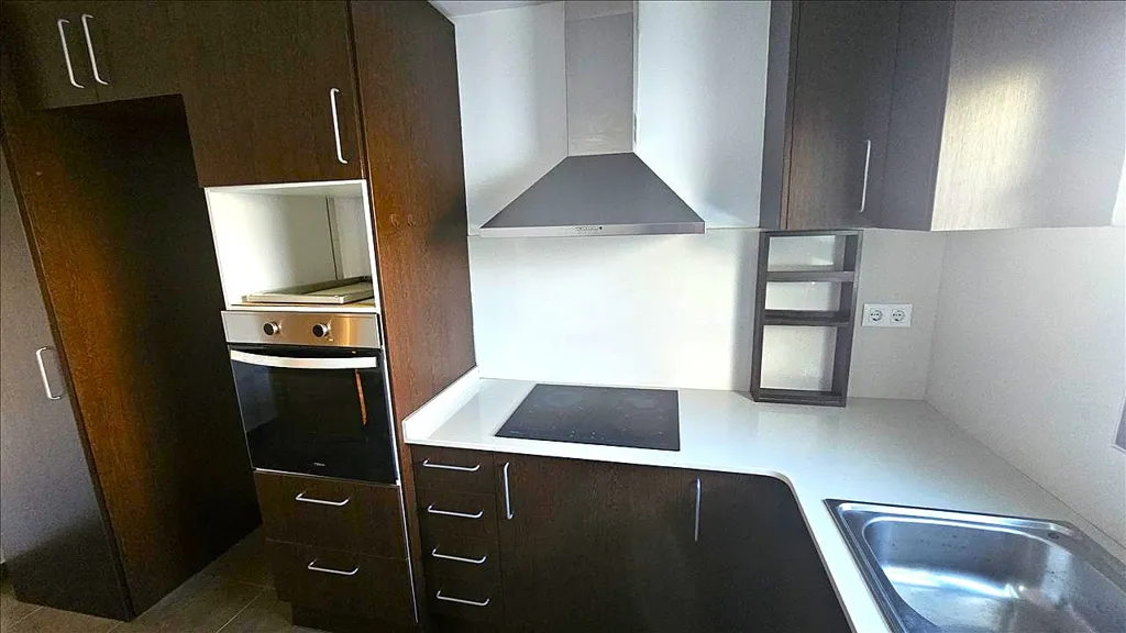 Kitchen - Residential Apartment with Terrace in Vilajuïga