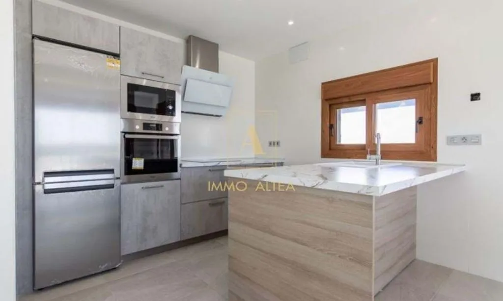 Cuisine - New Villa with Private Pool in Los Altos