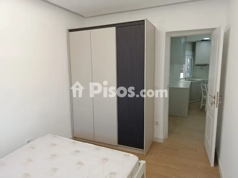 Chambres - Fully Furnished Flat with Ascensor in Latina