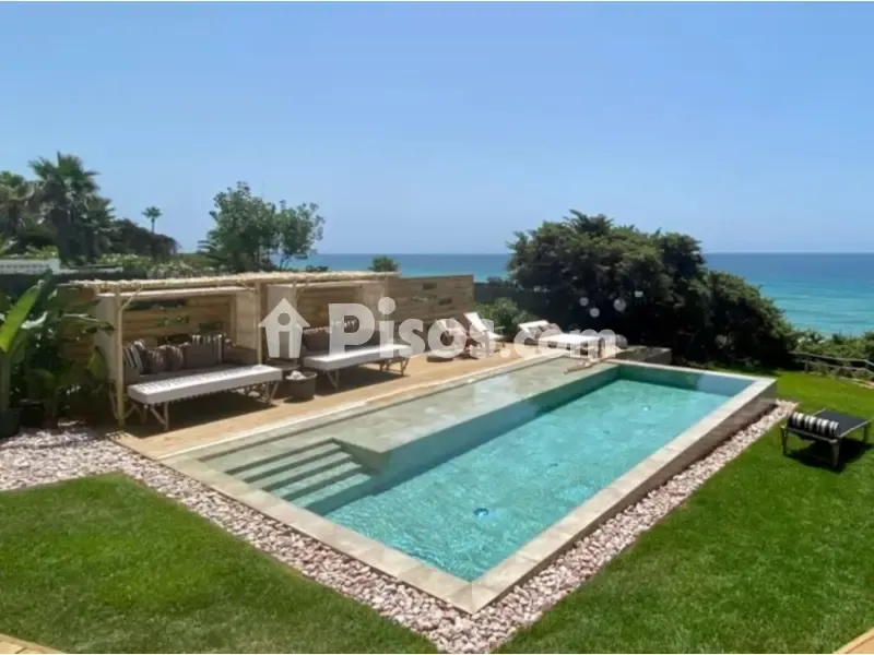 Piscine - Beachfront Chalet with Private Pool in Conil de la Frontera