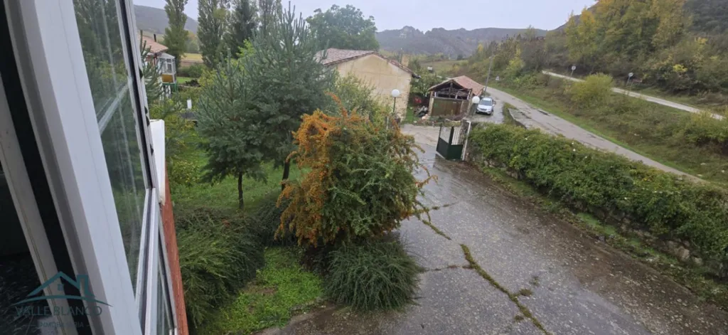 Rõdu - House with Fruit Garden in Valle de Valdelucio