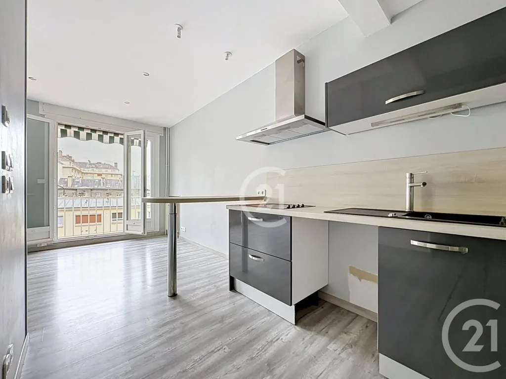 Cuisine - Appartement F2 avec Balcon à Rouen Rive Droite