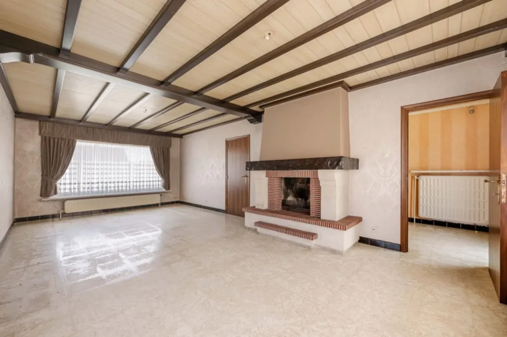 Séjour - Bungalow à rénover avec jardin à Wakken