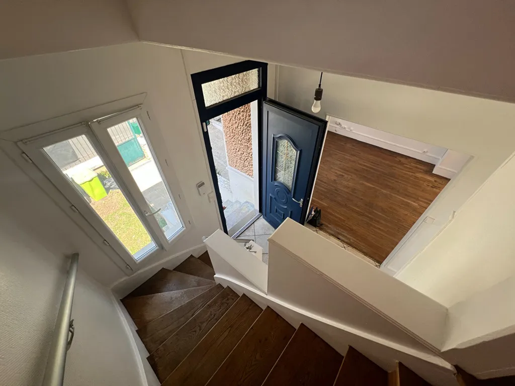 Toad - 4-Bedroom House with Garden in Nevers